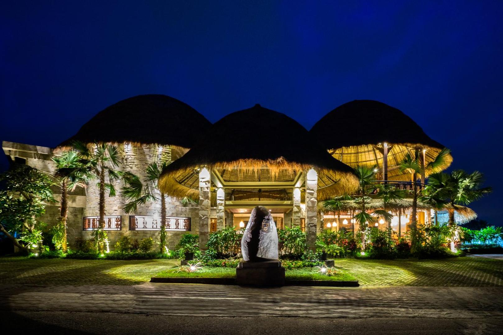 Honai Resort