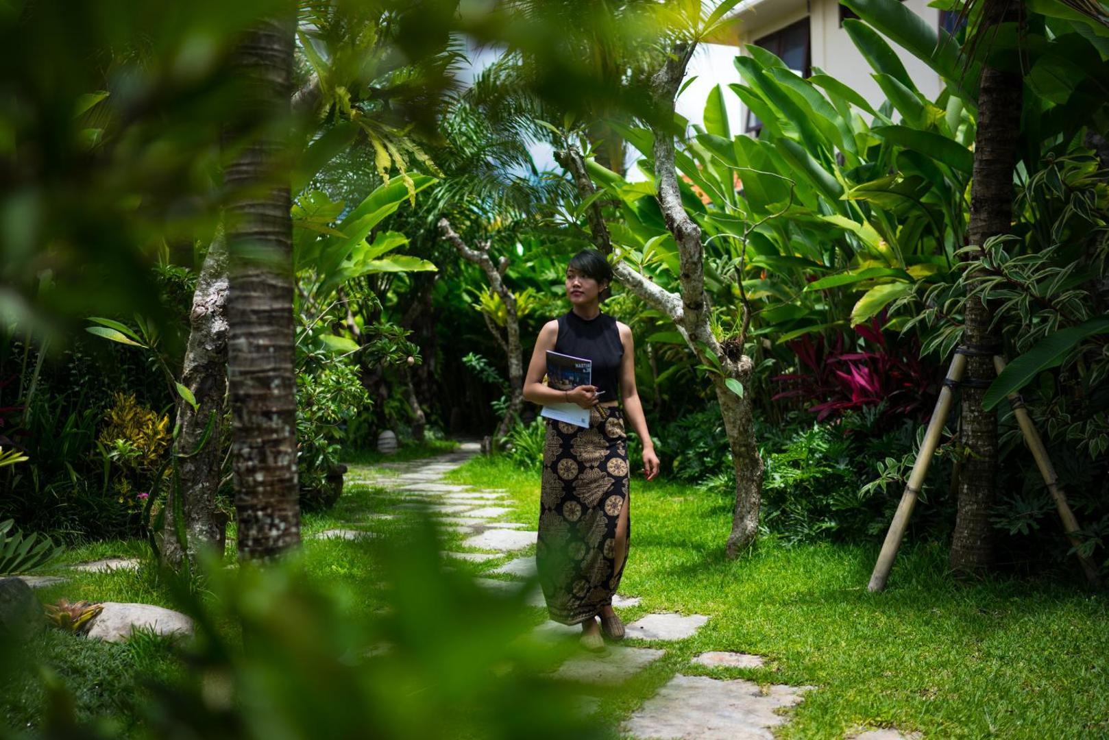 Honai Resort