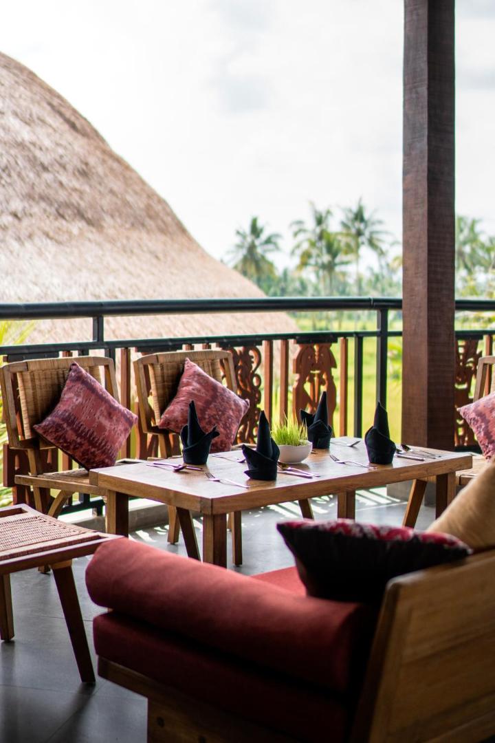 Honai Resort
