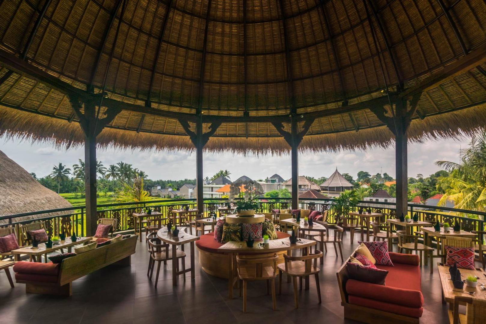 Honai Resort