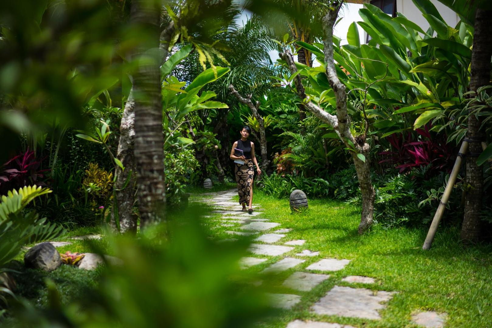 Honai Resort