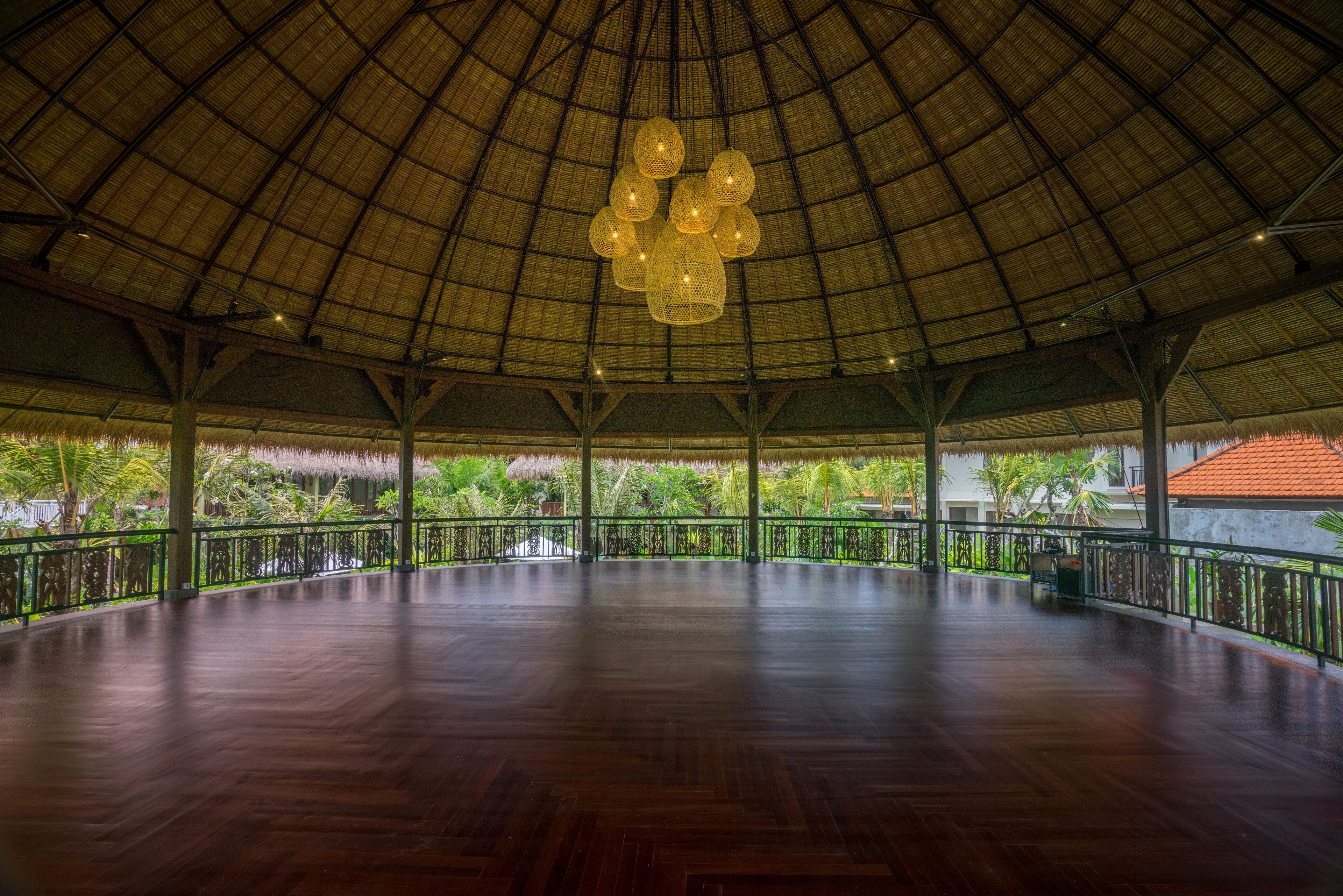 Honai Resort