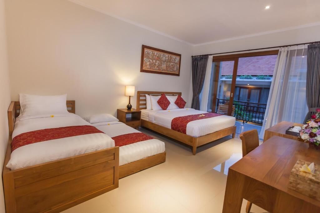 Janis Place Cottage by Purely