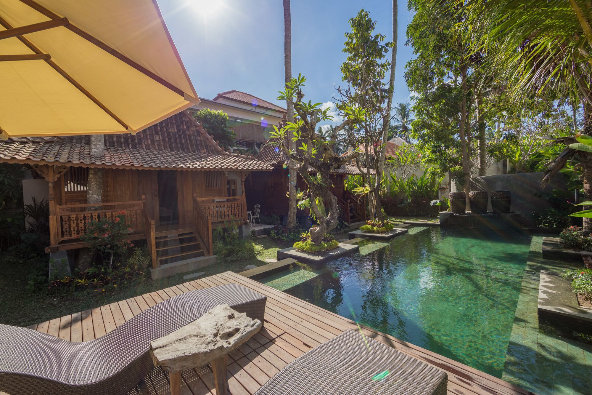 Kakul Villas & Suites