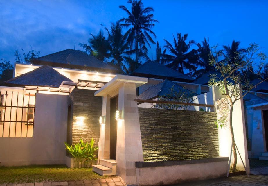 Kakul Villas & Suites