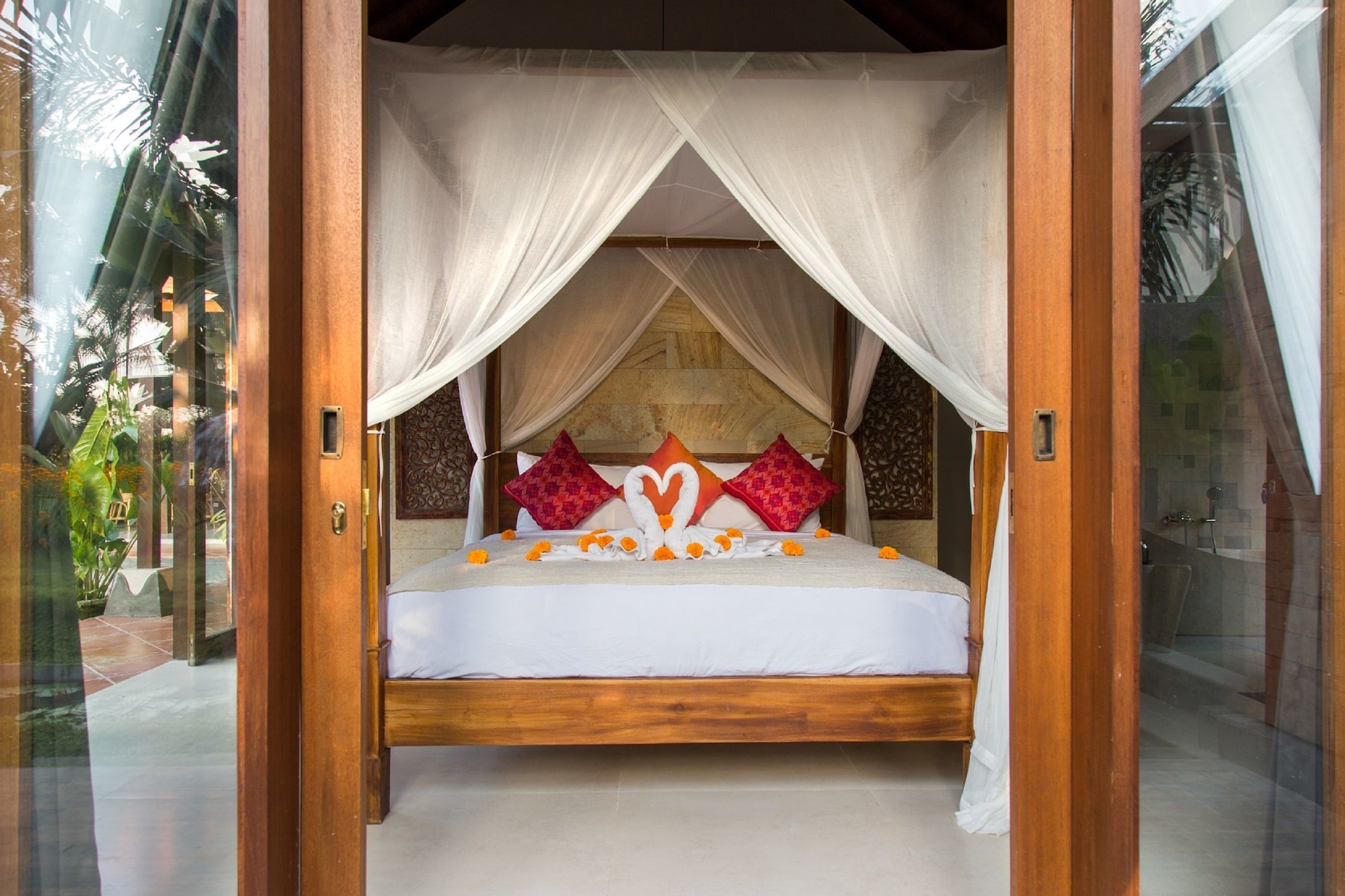 Kakul Villas & Suites
