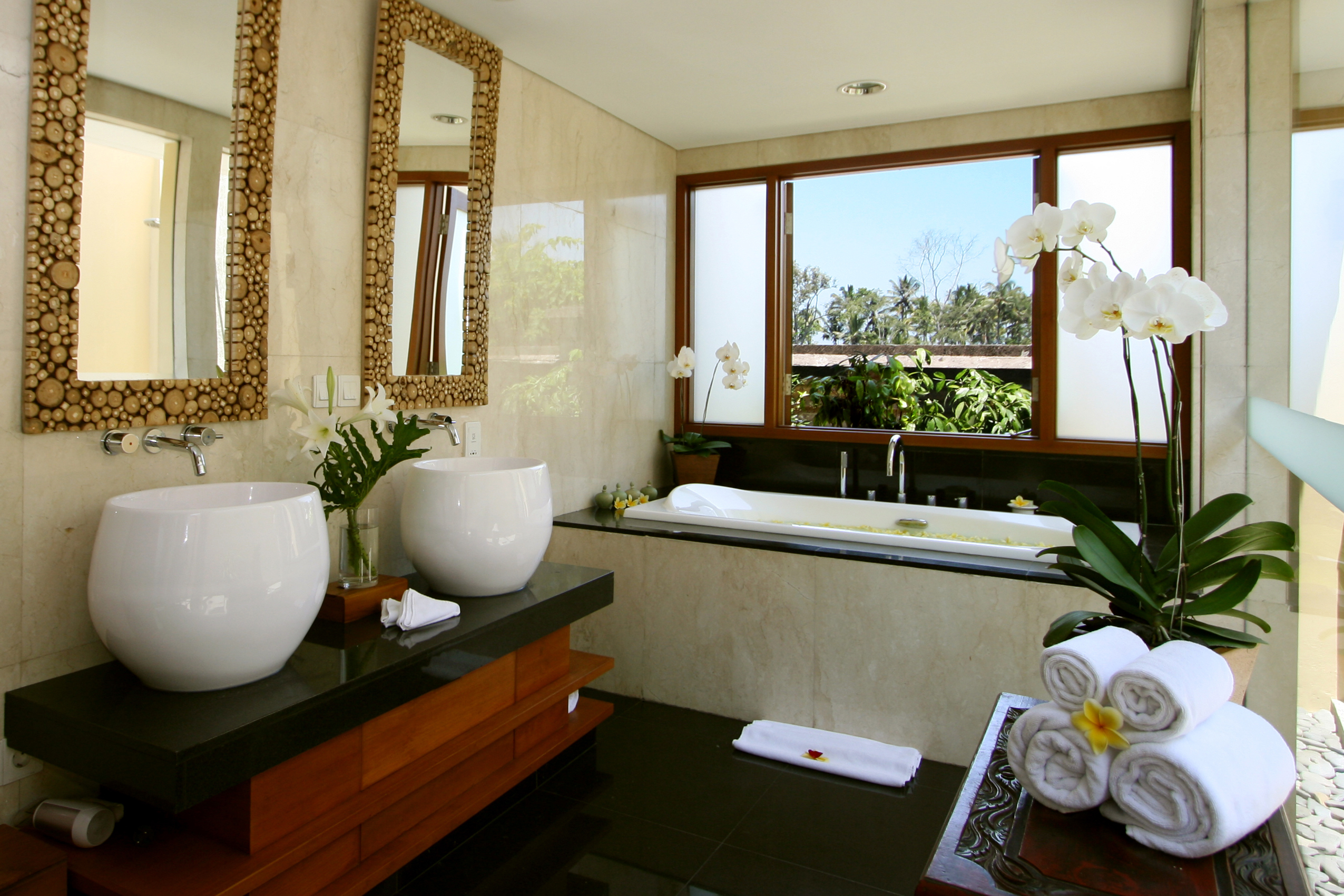 Kamandalu Resort & Spa