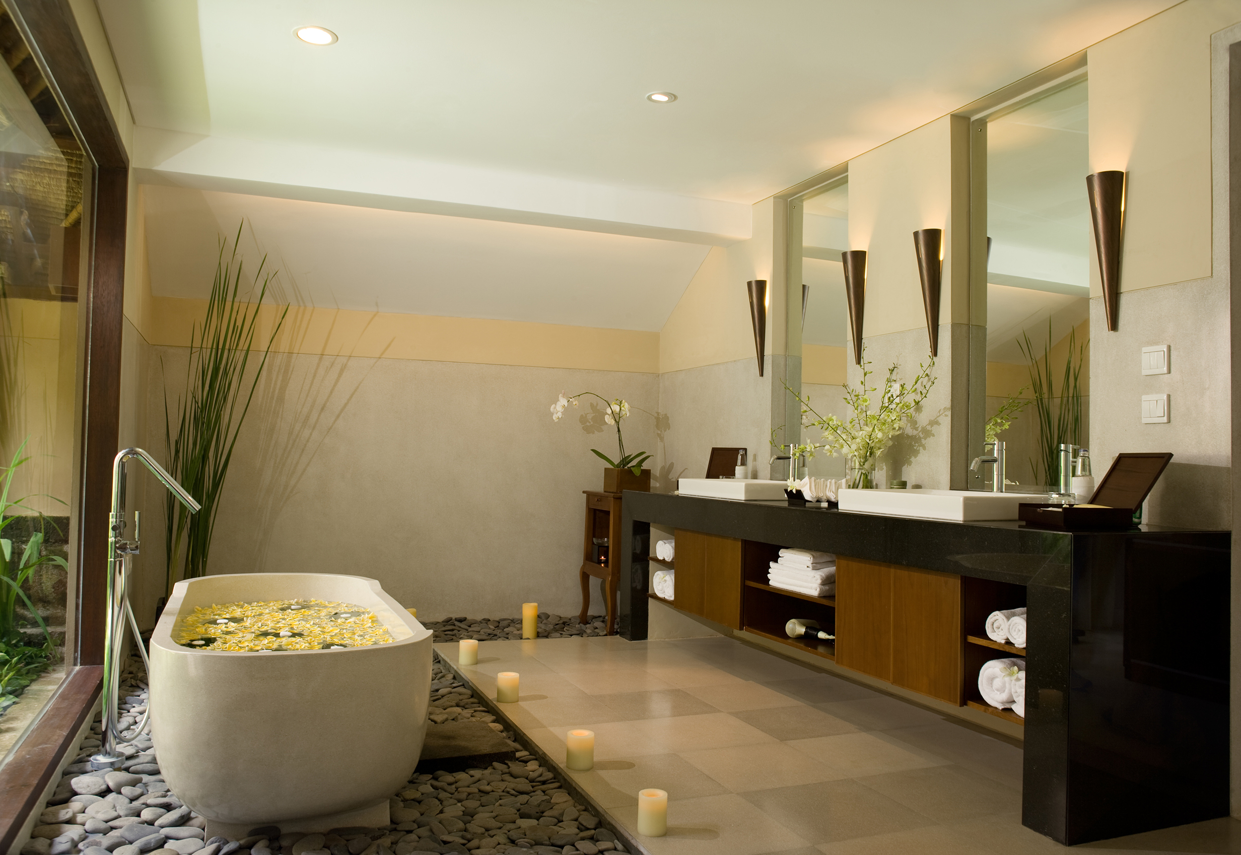 Kamandalu Resort & Spa