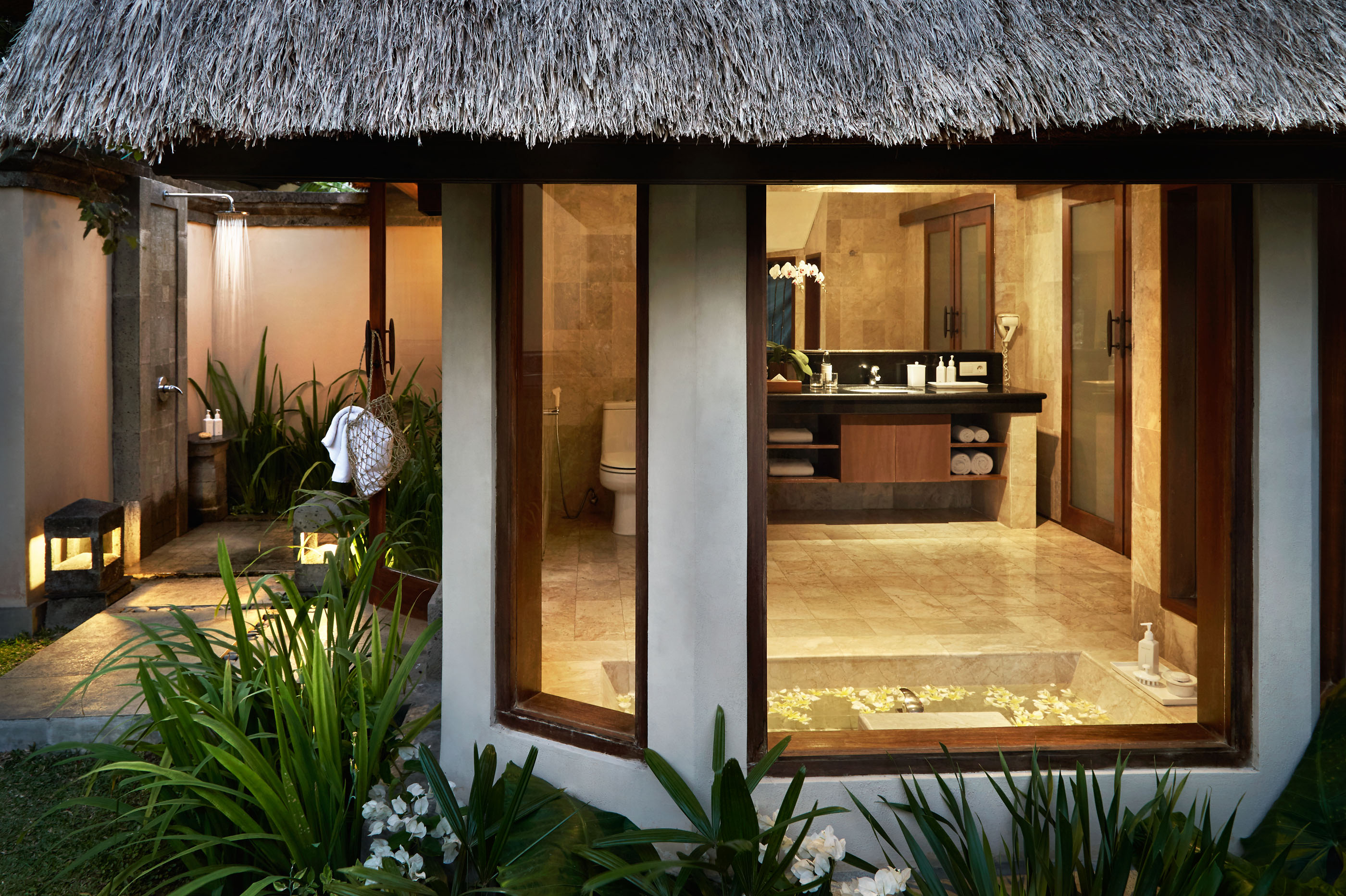 Kamandalu Resort & Spa