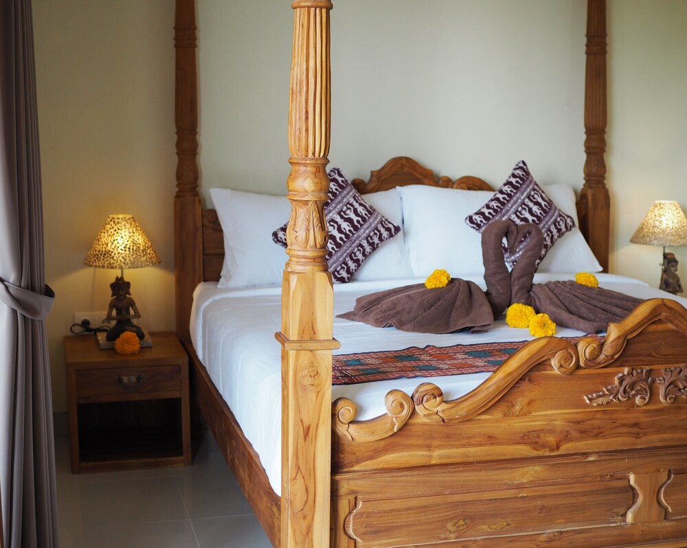 Kampung Sari Gallery & Homestay