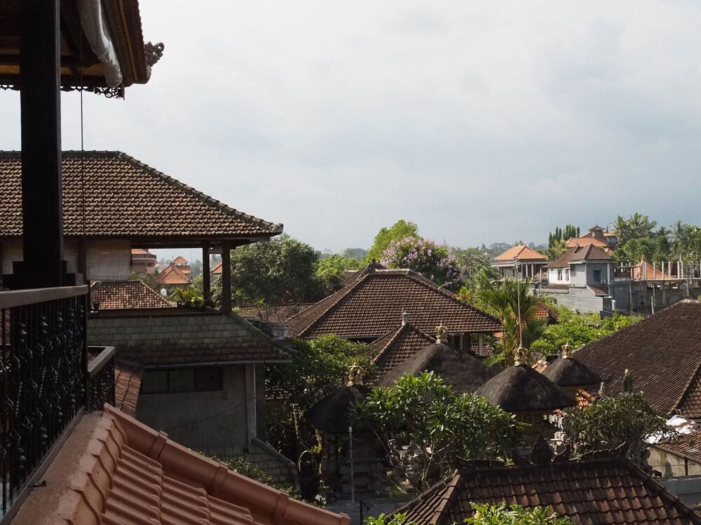 Kampung Sari Gallery & Homestay
