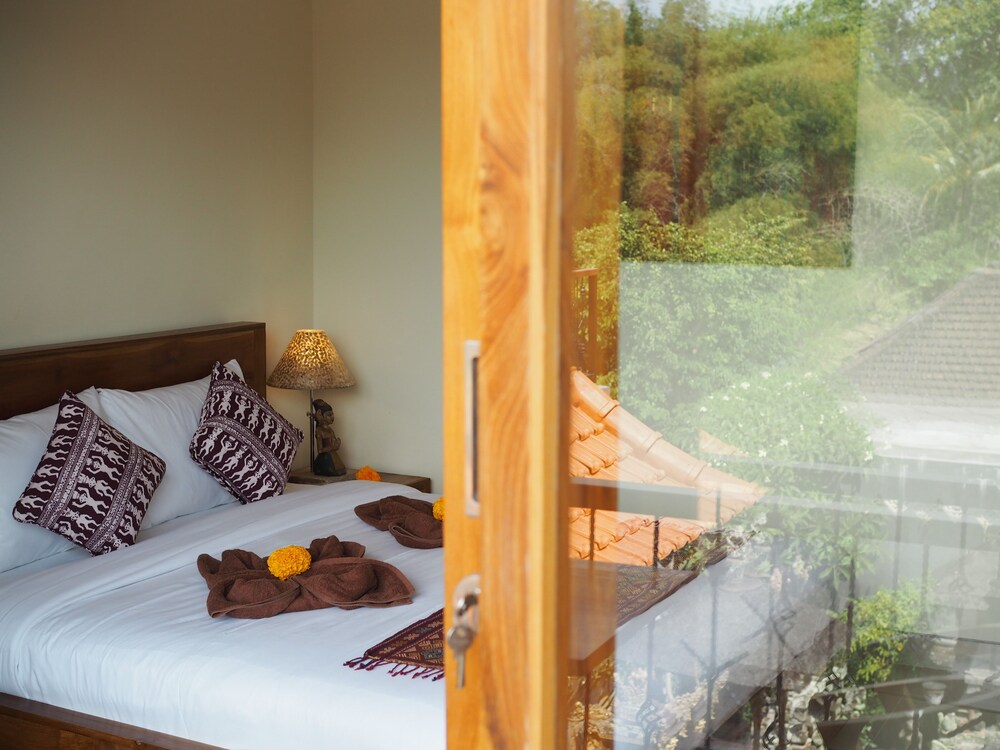 Kampung Sari Gallery & Homestay