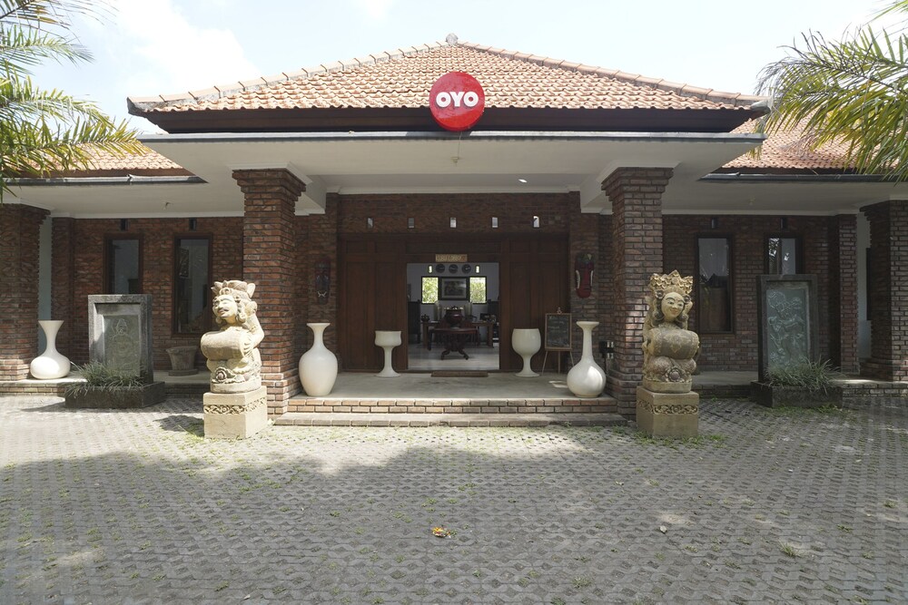 OYO 1840 Kubu Ubud Hotel