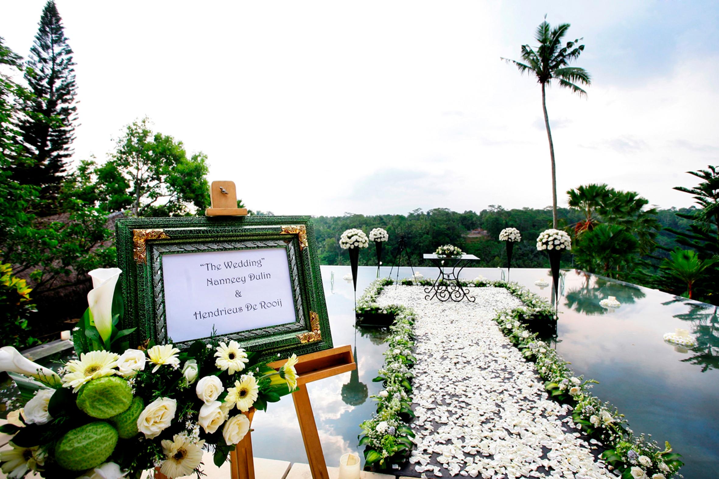 Kupu Kupu Barong Villas and Tree Spa by L’Occitane