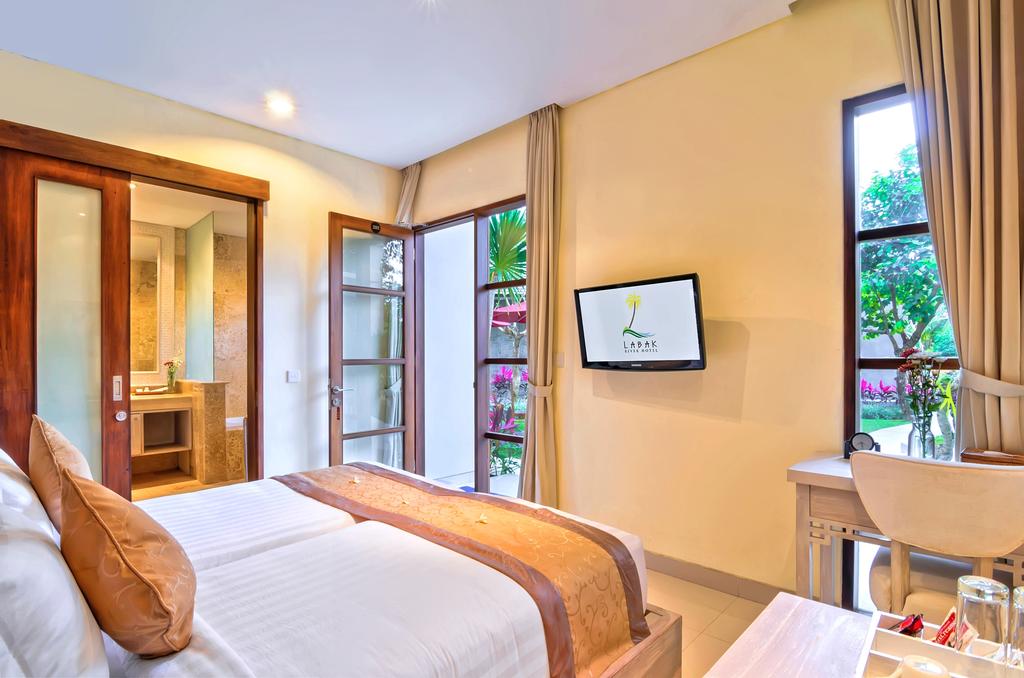 Labak River Hotel
