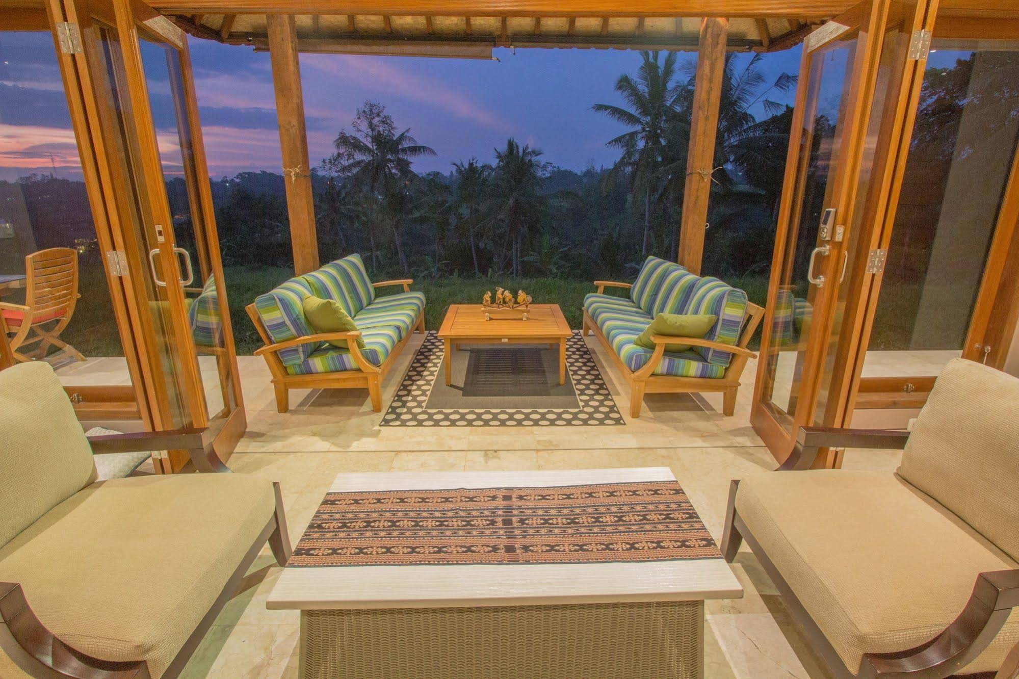 Lebah Villas