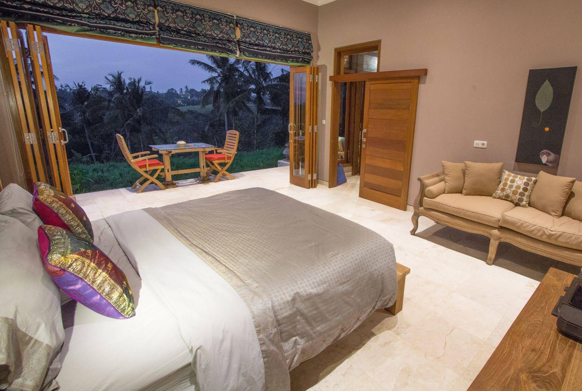 Lebah Villas