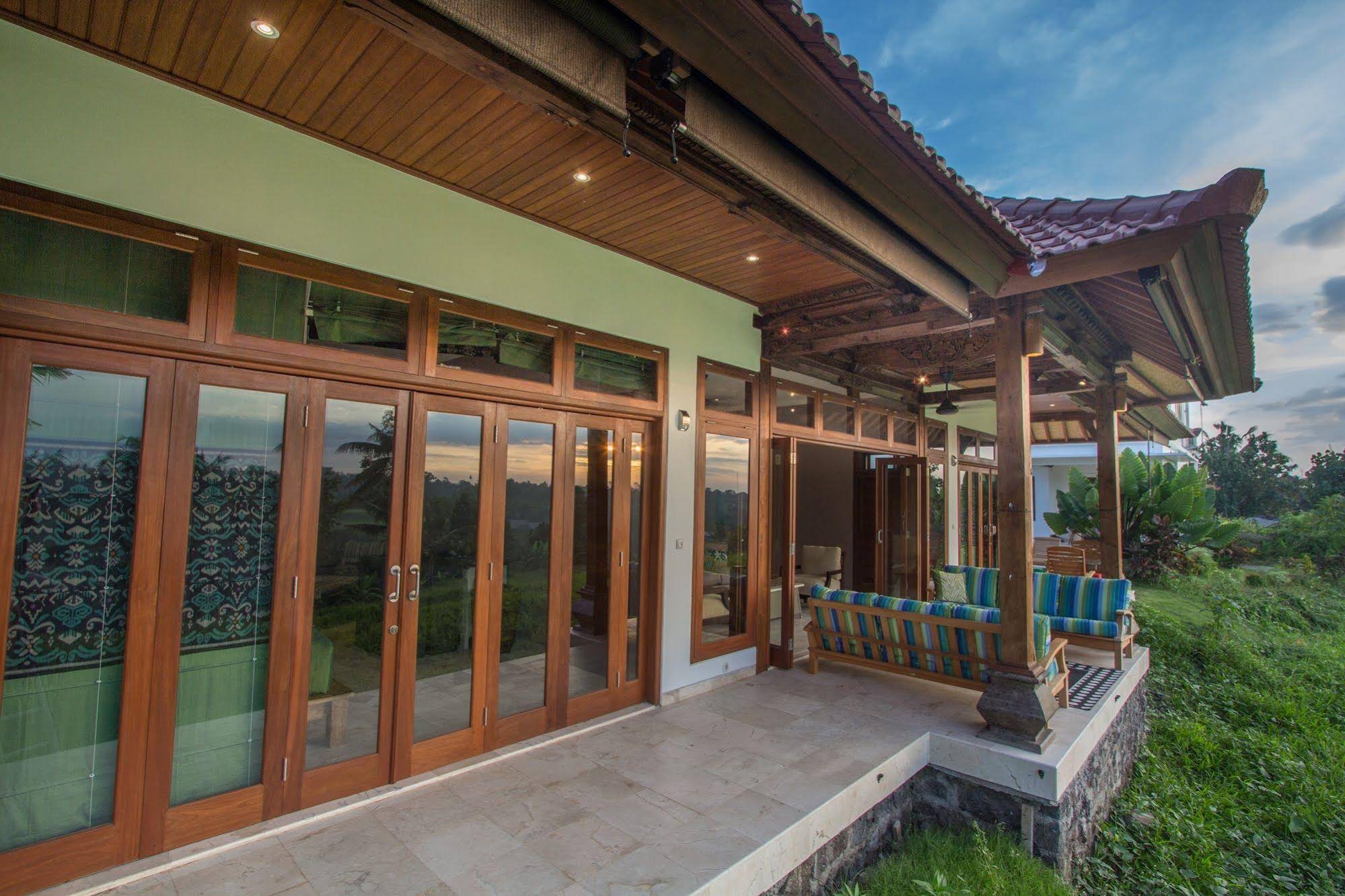 Lebah Villas
