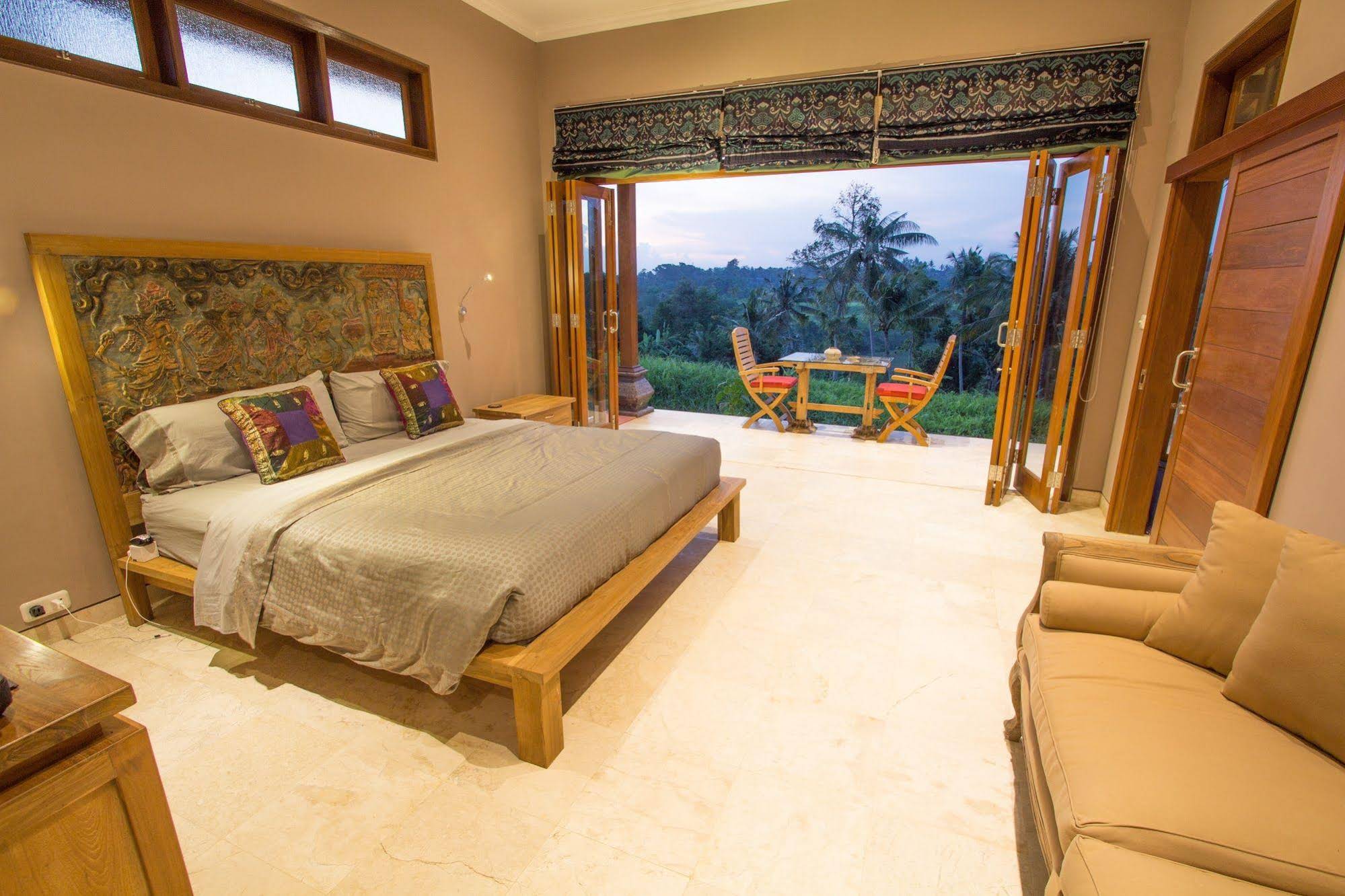 Lebah Villas