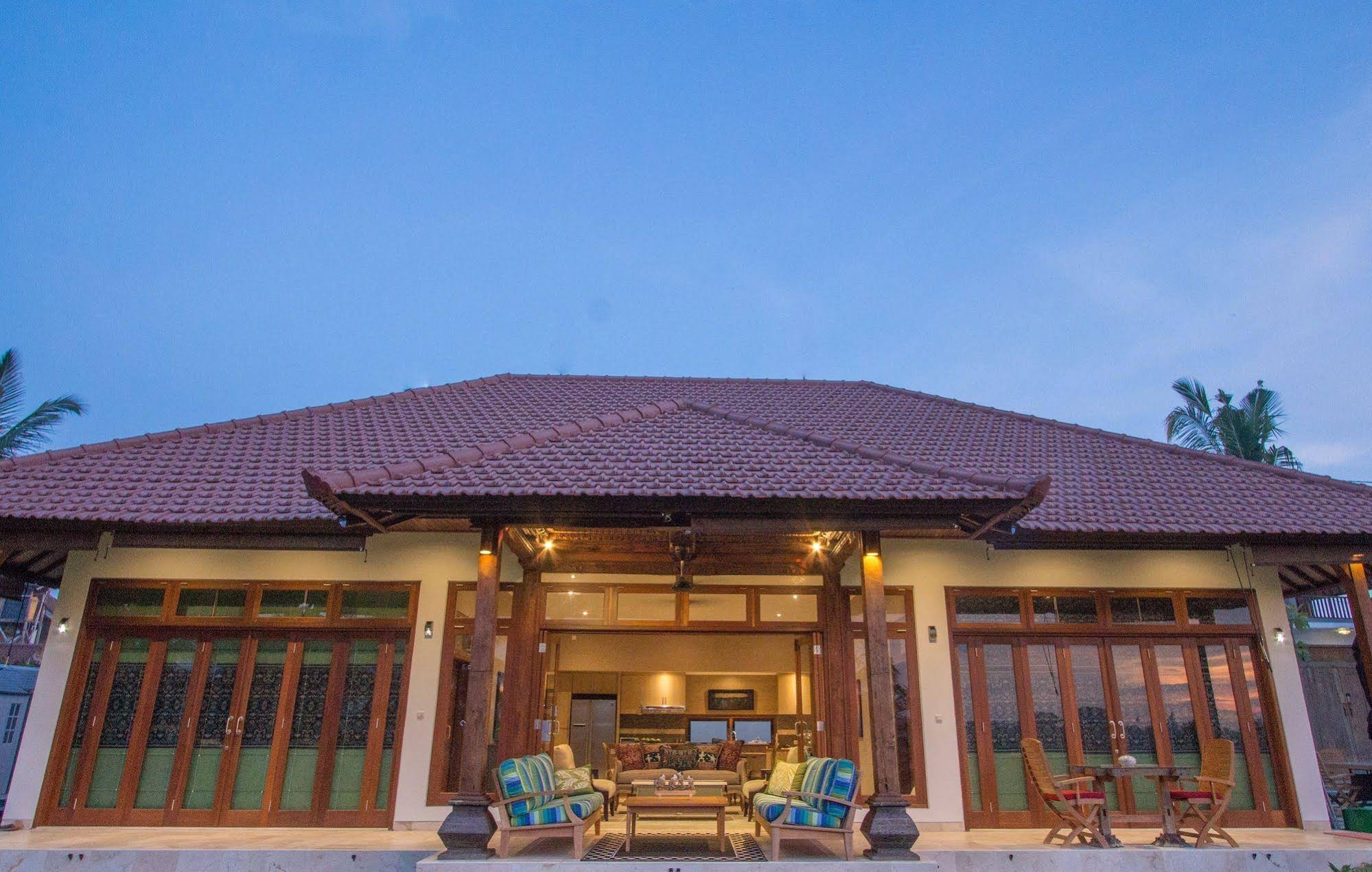 Lebah Villas