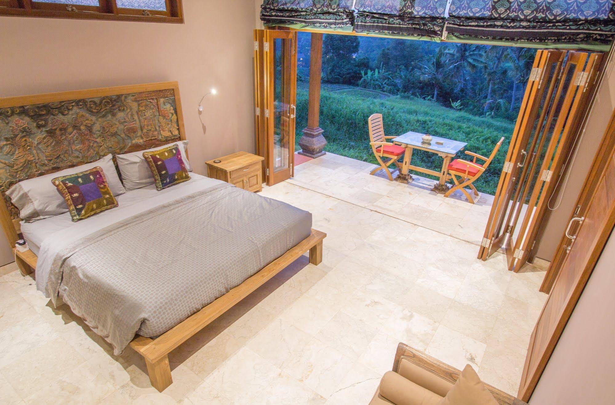 Lebah Villas