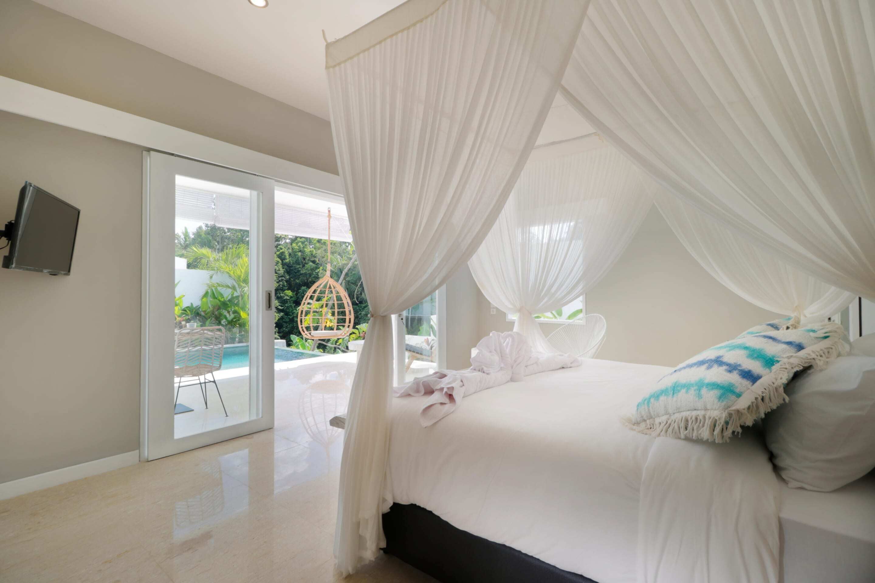 Limitless Jungle Villas Complex 5 BR Ubud w/Staff