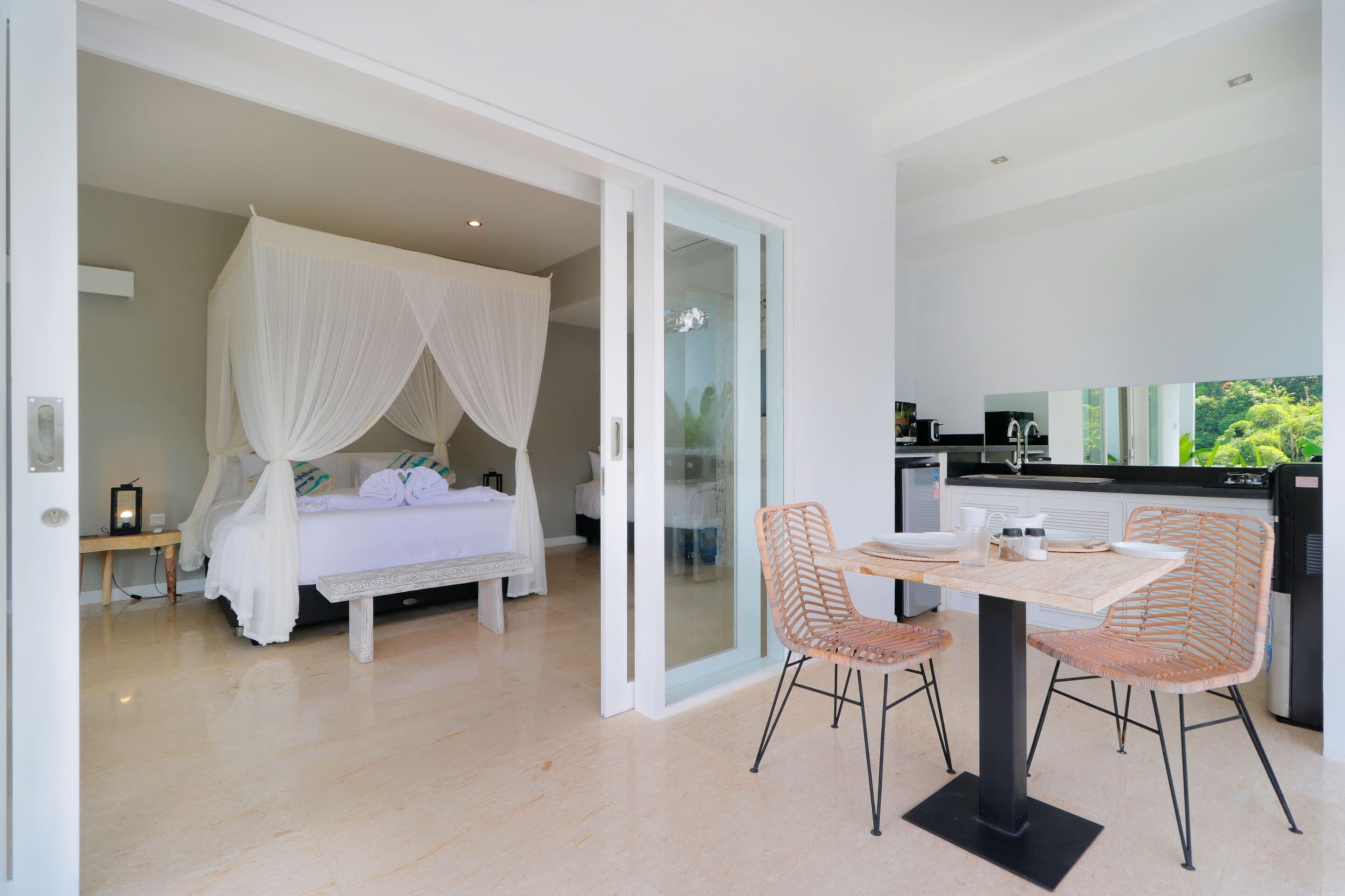 Limitless Jungle Villas Complex 5 BR Ubud w/Staff