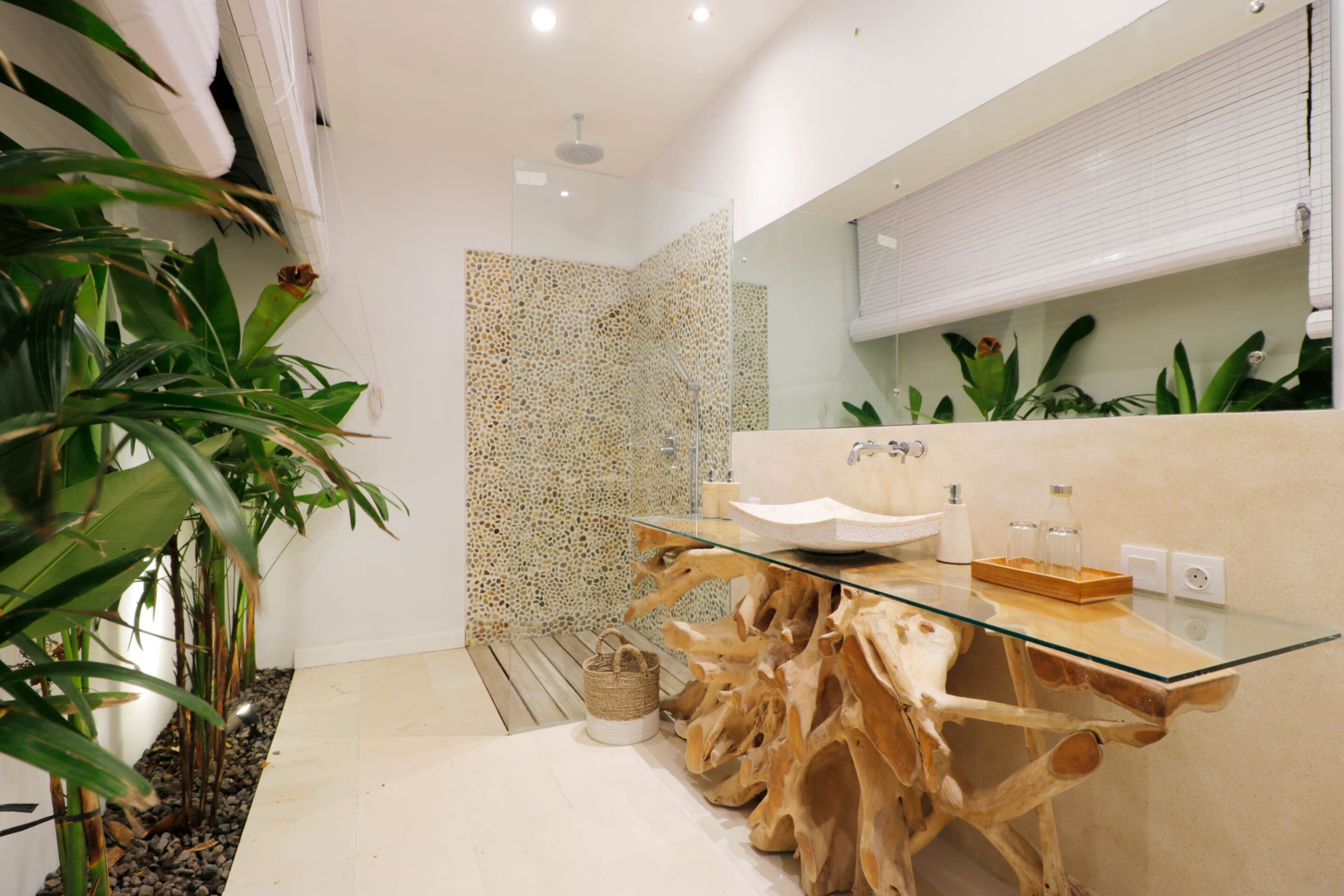 Limitless Jungle Villas Complex 5 BR Ubud w/Staff