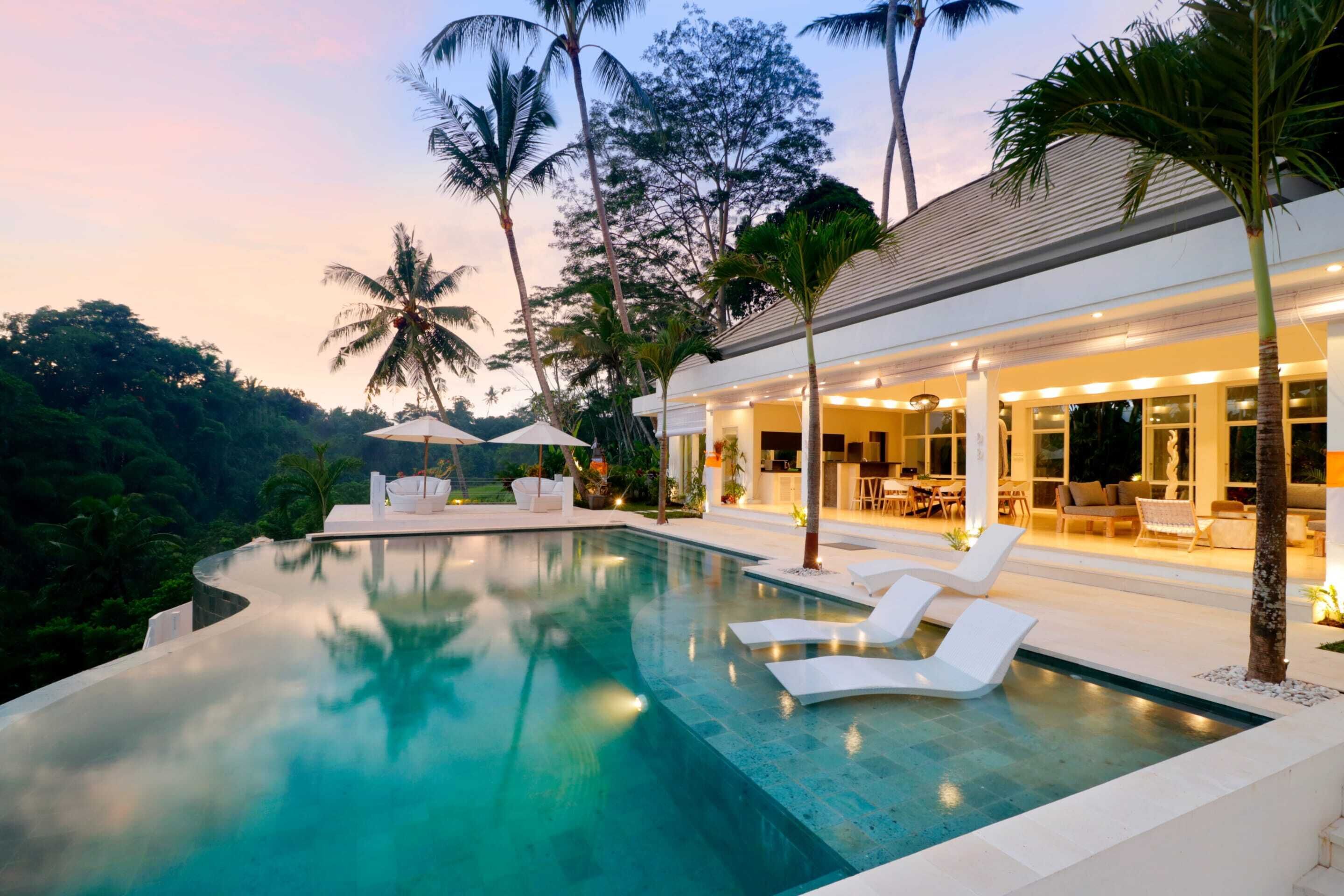 Limitless Jungle Villas Complex 5 BR Ubud w/Staff