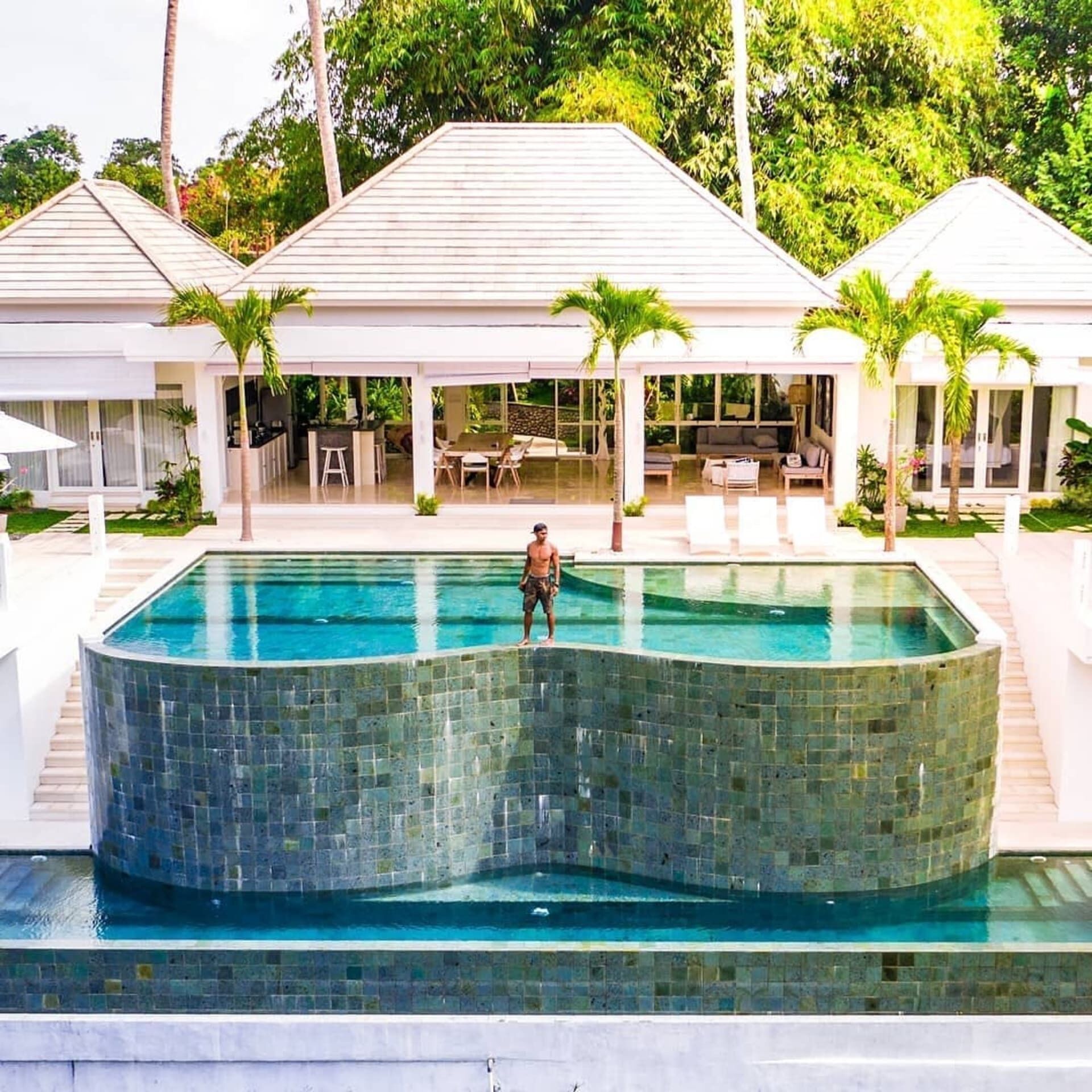 Limitless Jungle Villas Complex 5 BR Ubud w/Staff