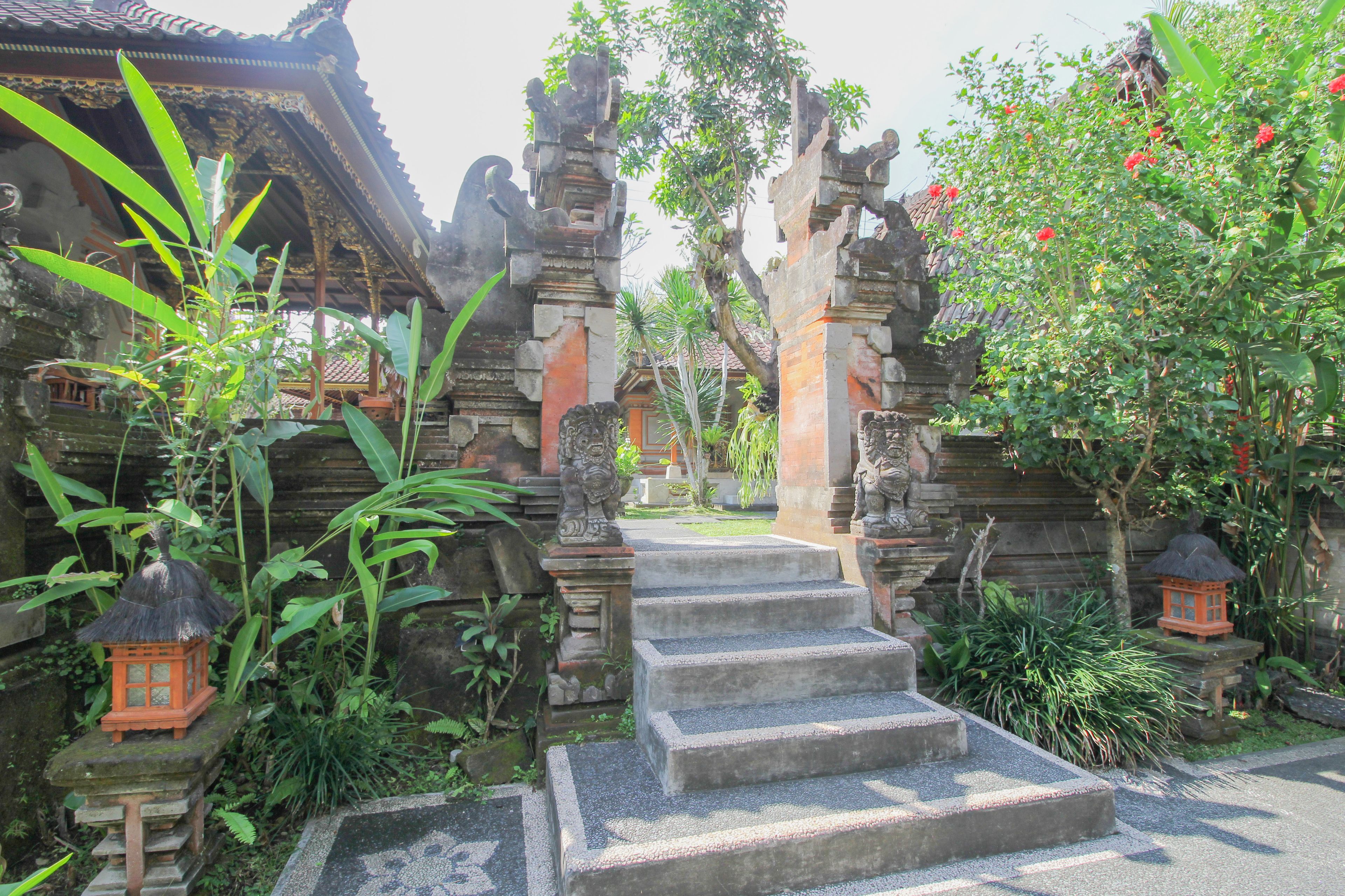 Lokasari Bungalows Spa & Gallery by Airy Rooms