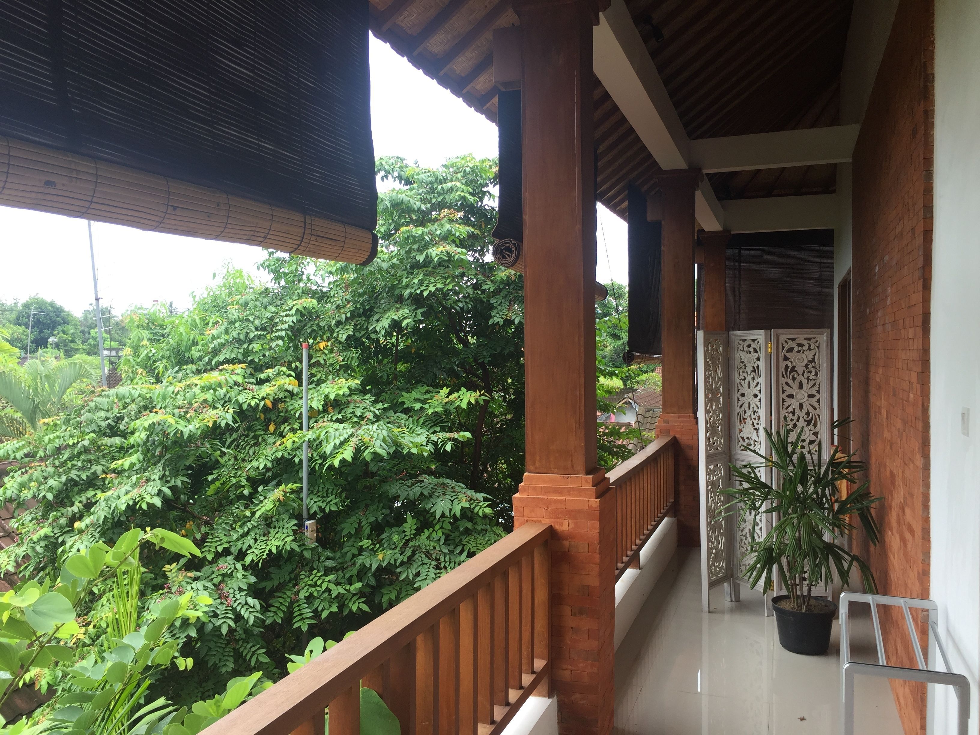 Mano House
