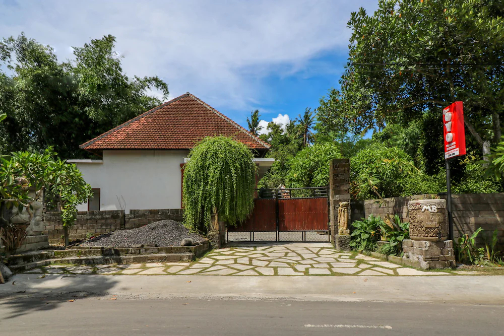 Men Bebas Residence by OYO Rooms
