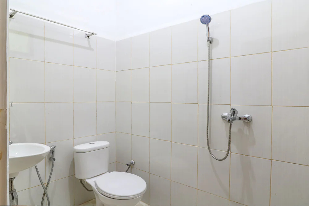Men Bebas Residence by OYO Rooms
