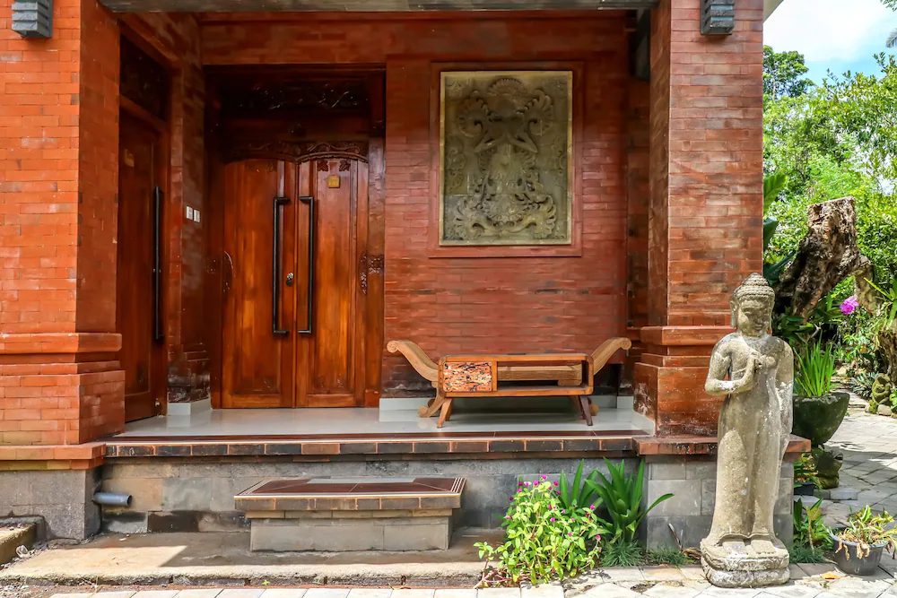 Men Bebas Residence by OYO Rooms