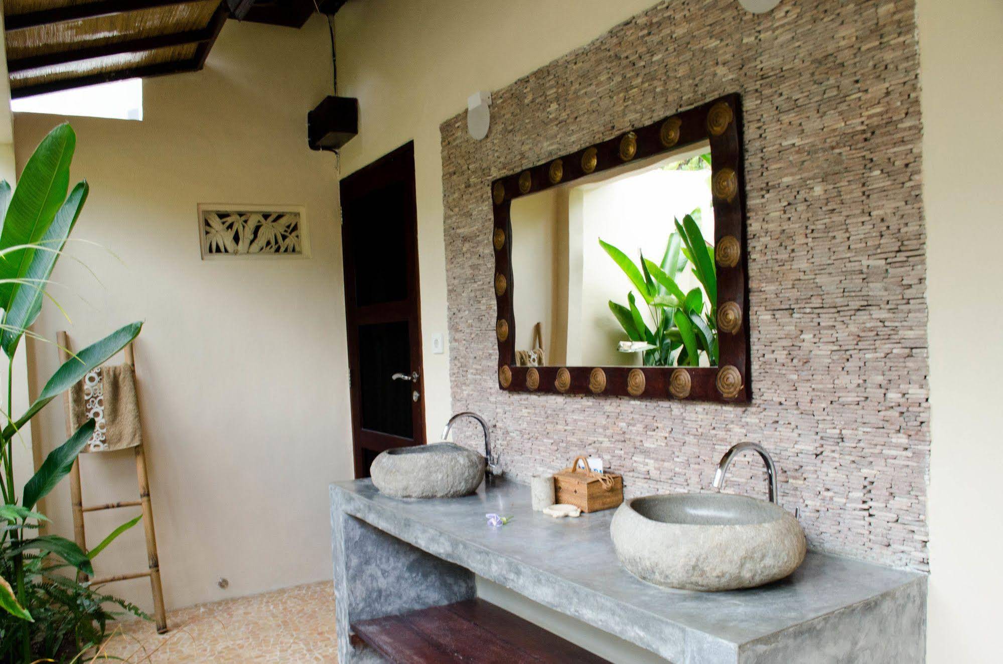 Minabali Bungalo