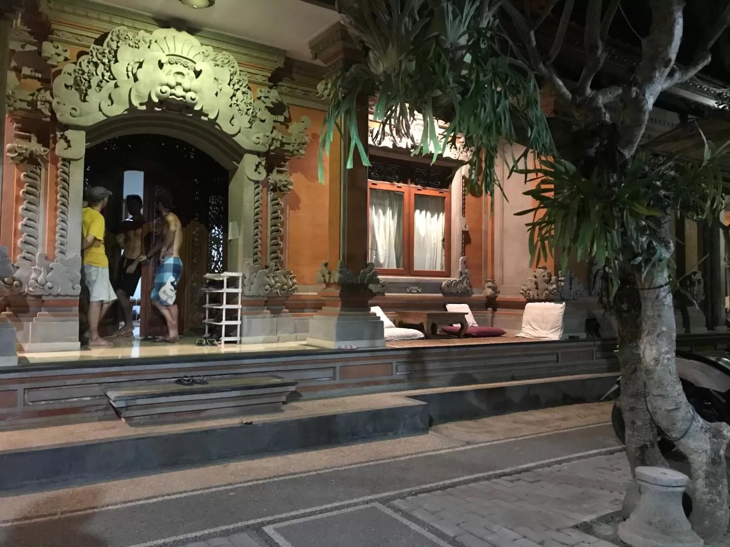 Ode Hostel