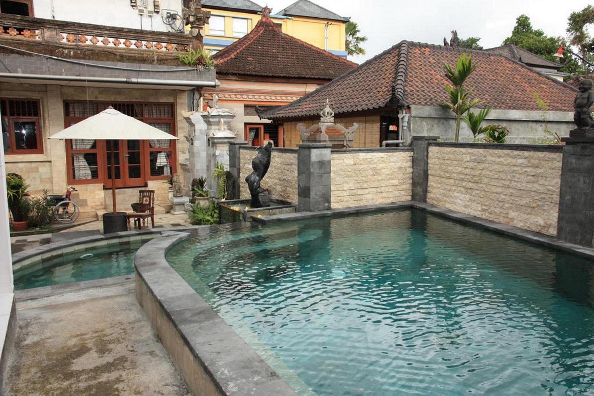 Oka Kartini Bungalows