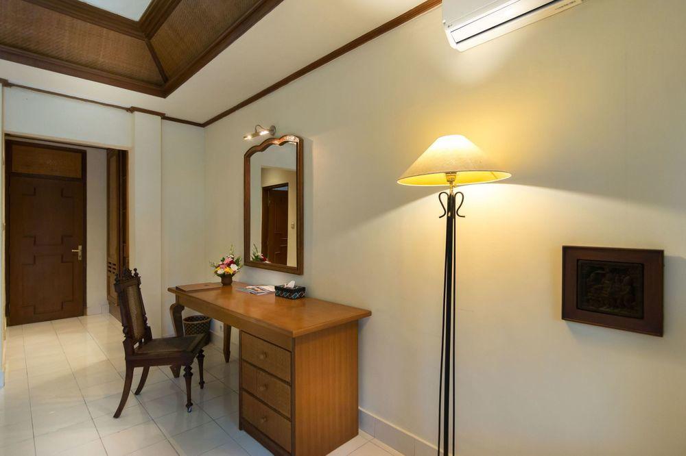 Pradha Guest House and Restaurant