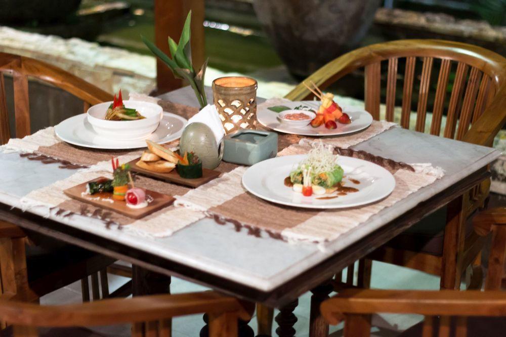 Pradha Guest House and Restaurant