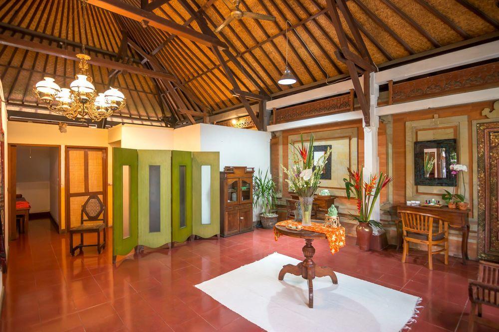 Pradha Guest House and Restaurant
