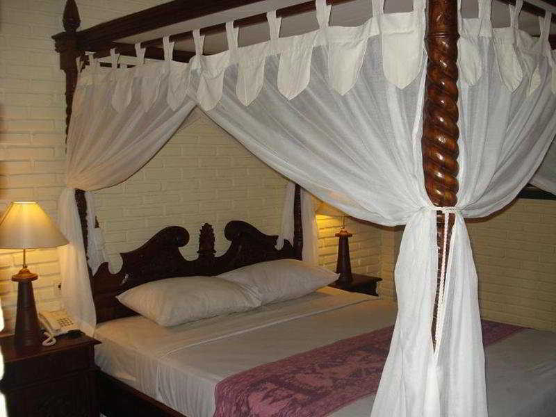 Puri Garden Hotel & Hostel