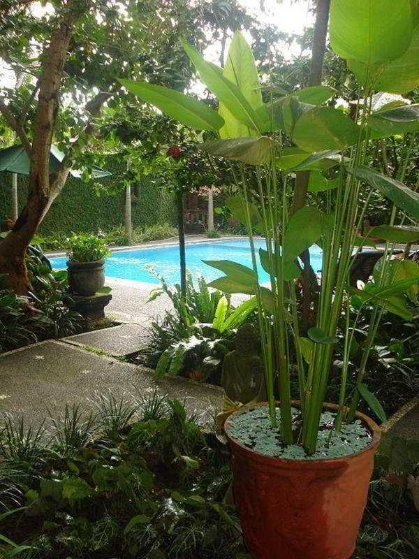 Puri Garden Hotel & Hostel