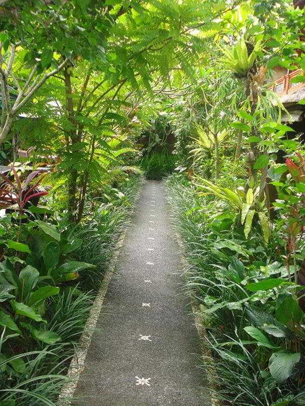 Puri Garden Hotel & Hostel