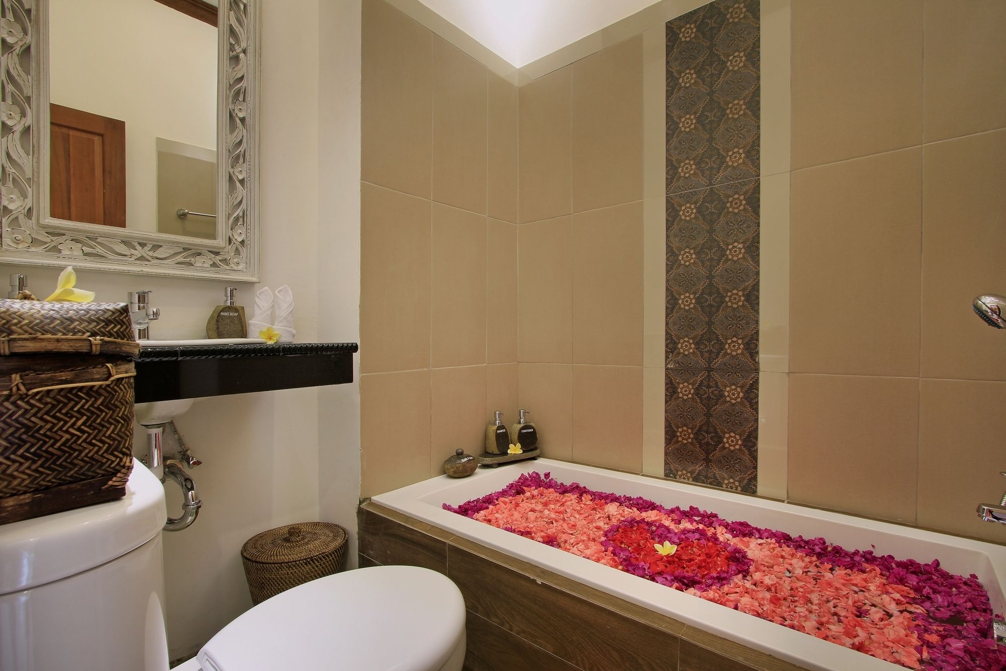 Puri Hari Resort & Villas