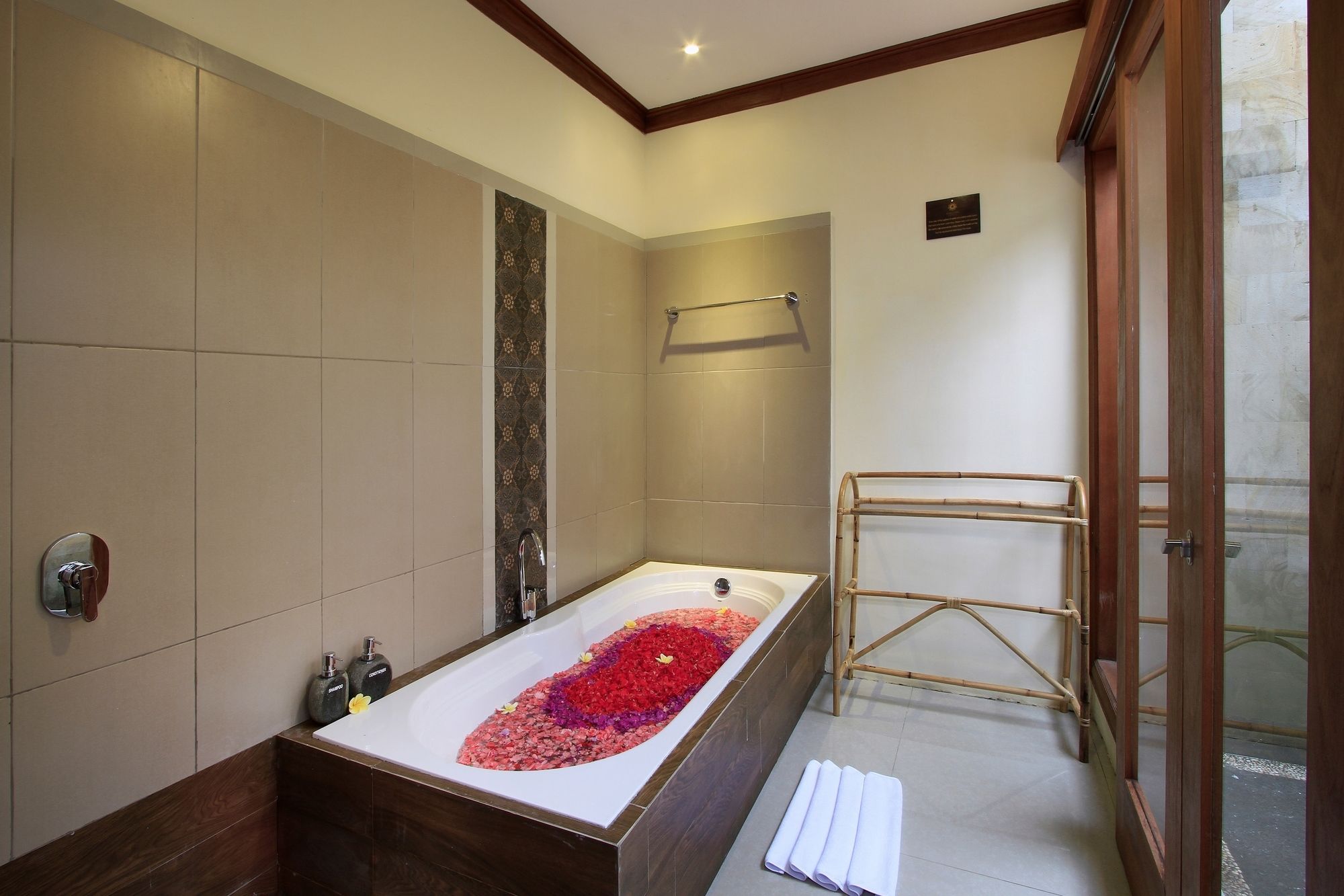 Puri Hari Resort & Villas
