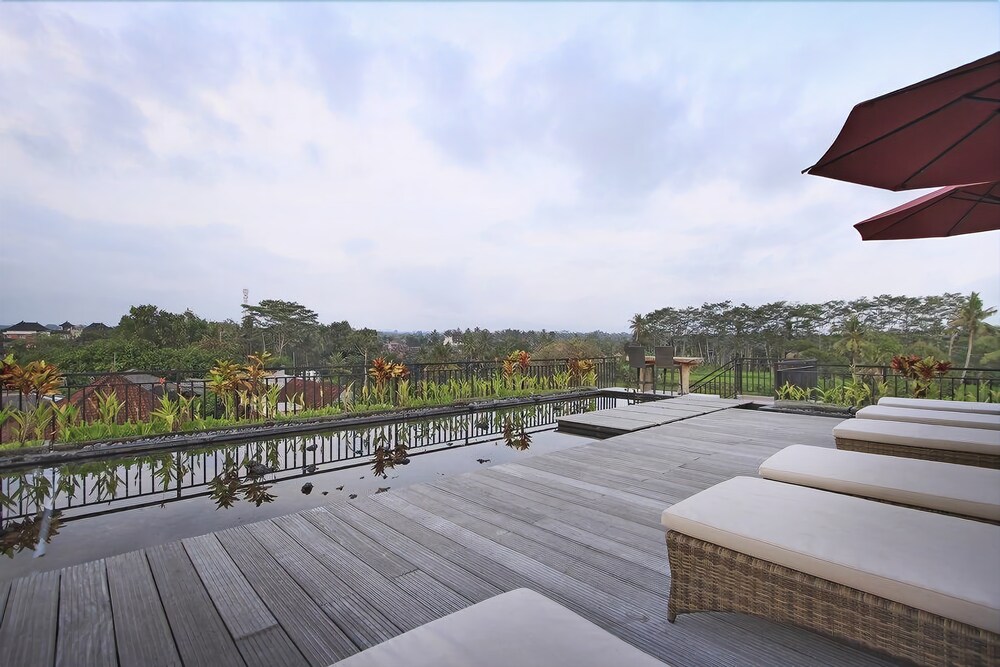 Puri Padma Hotel