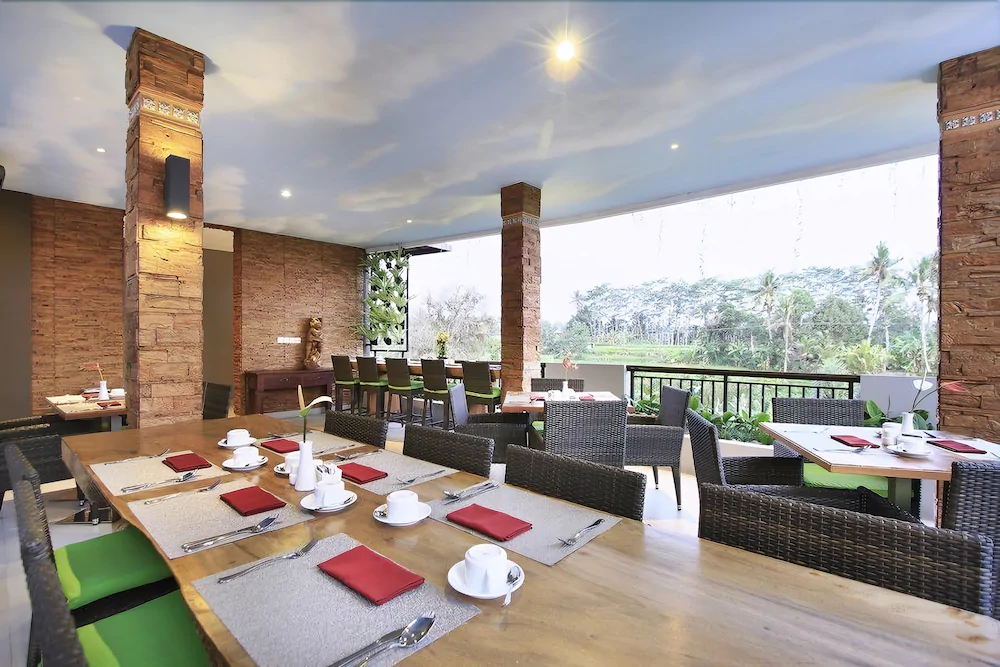 Puri Padma Hotel
