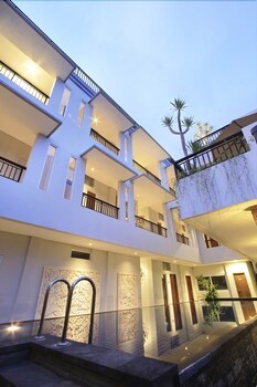 Puri Padma Hotel
