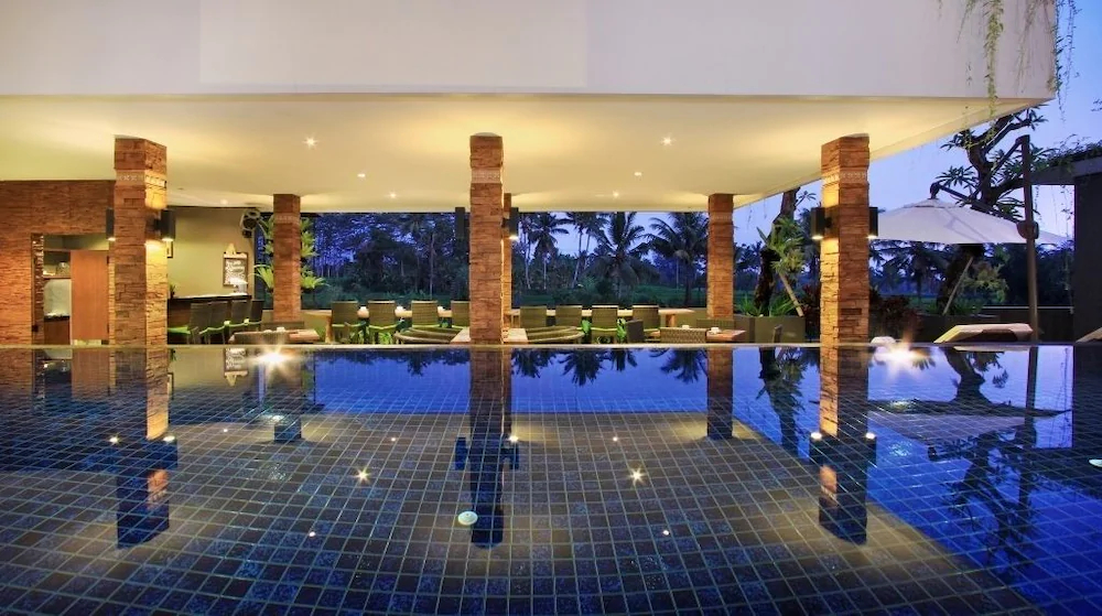 Puri Padma Hotel